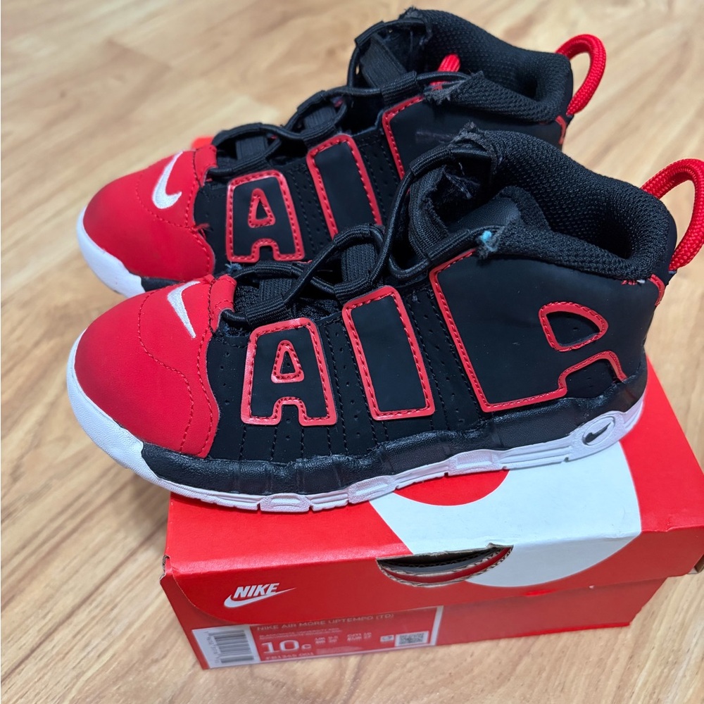 Nike Air More Uptempo Black and Red Size 10c